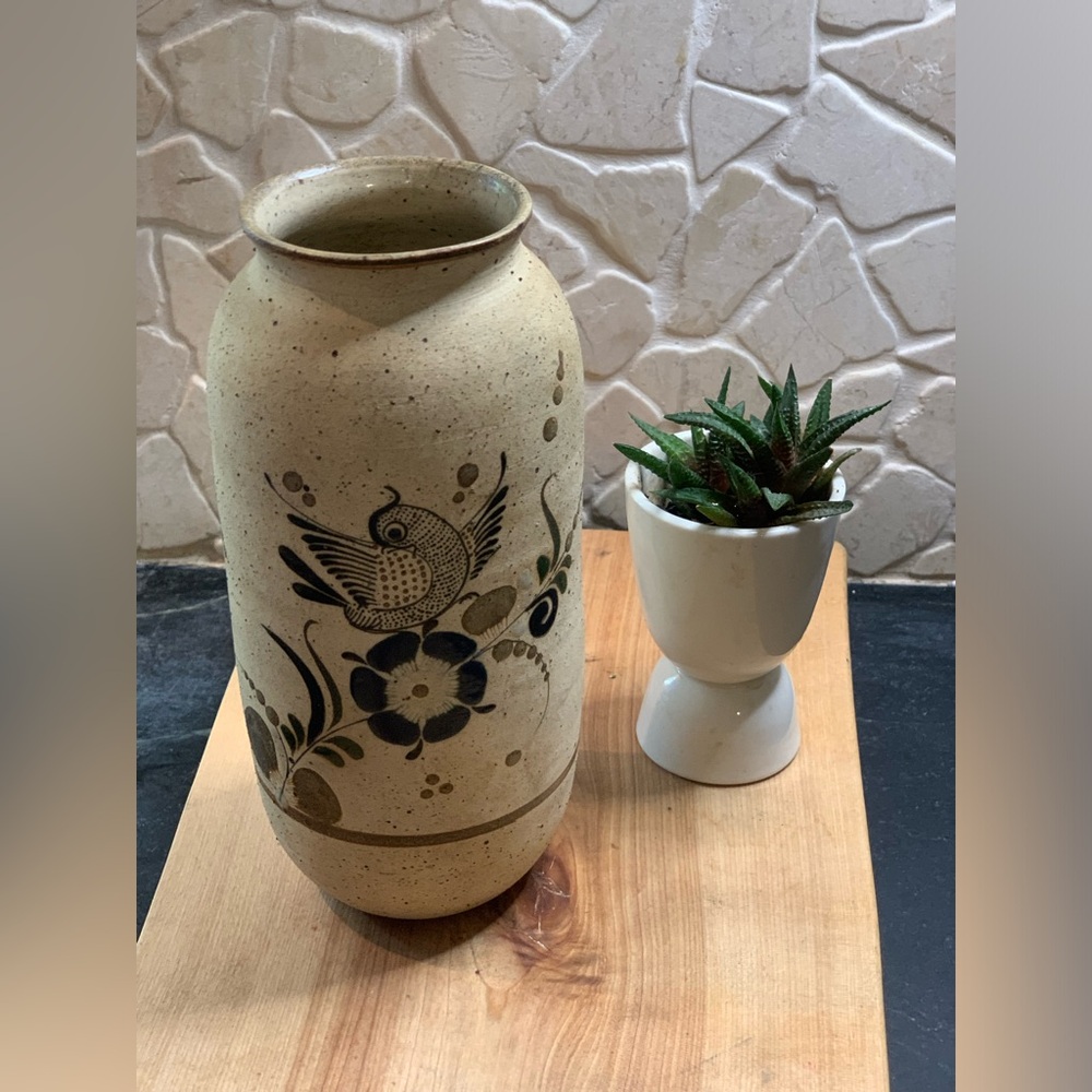 TONALÁ | Signed Mexican Pottery Vase